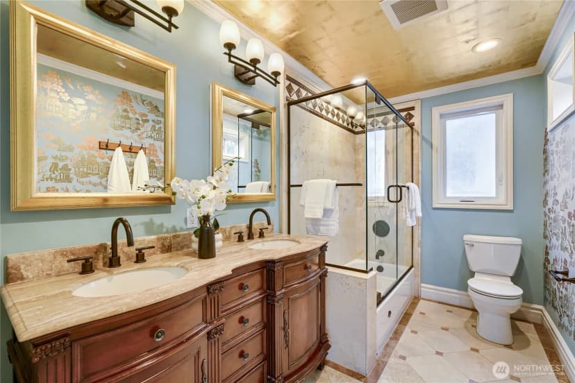 Property photo for 504 23rd Avenue E, Seattle photo 14