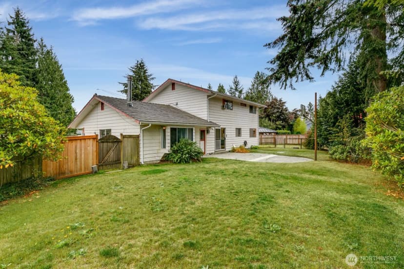 Property photo for 2322 98th Street Se, Everett photo 29