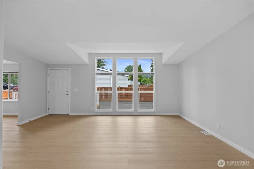Property photo for 138 2nd Street, Gold Bar photo 11