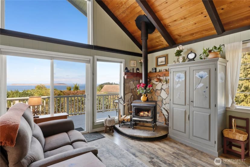 Property photo for 41 Hemlock Drive, Port Townsend photo 4
