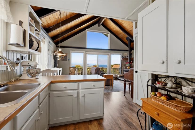 Property photo for 41 Hemlock Drive, Port Townsend photo 11