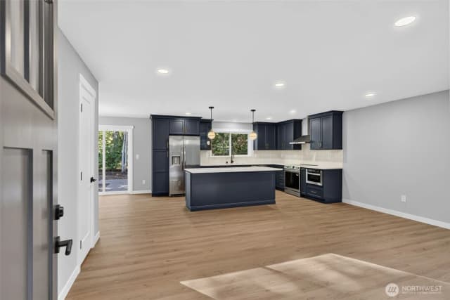 Property photo for 5408 240th Street Sw, Mountlake Terrace photo 4