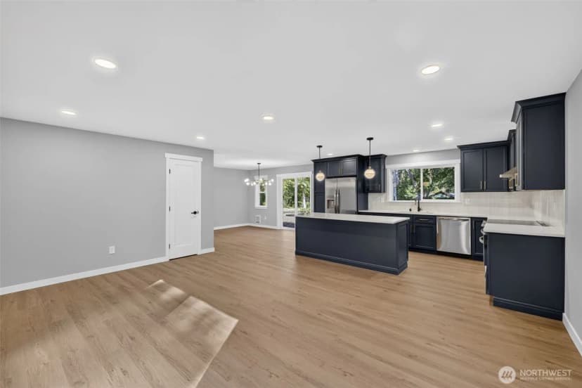 Property photo for 5408 240th Street Sw, Mountlake Terrace photo 6