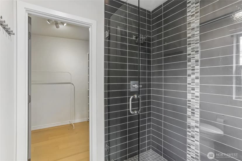 Property photo for 8312 120th Avenue Ne, Kirkland photo 18