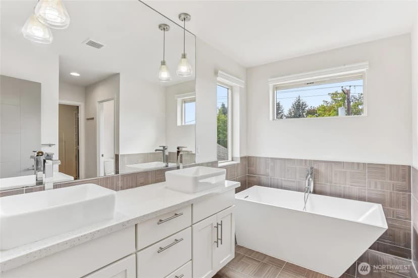 Property photo for 8312 120th Avenue Ne, Kirkland photo 17