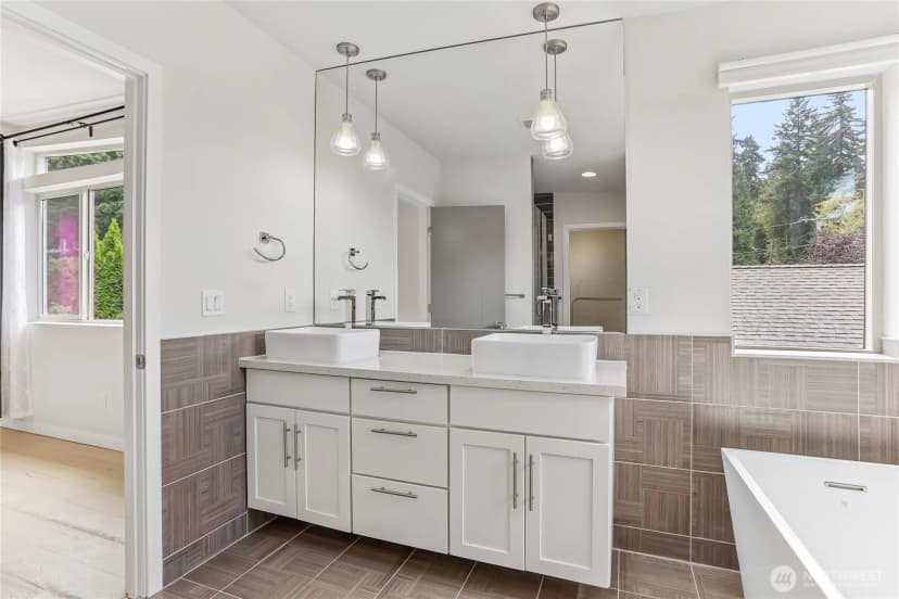 Property photo for 8312 120th Avenue Ne, Kirkland photo 16