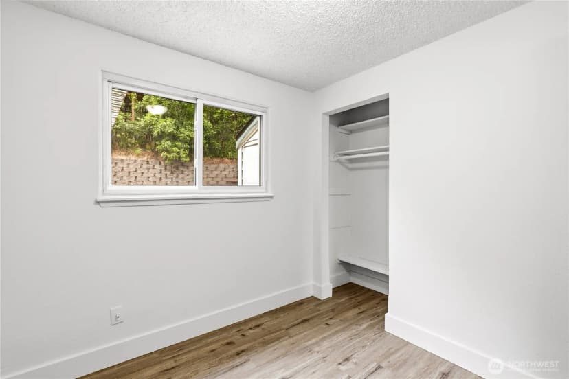 Property photo for 1725 1727 Bloomington Avenue, Bremerton photo 9