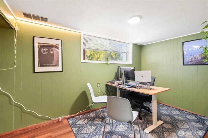 Property photo for 12661 Se 160th Street, Renton photo 18