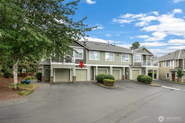 Property photo for 595 241st Lane Se, Sammamish photo 2