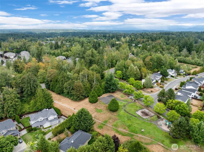Property photo for 595 241st Lane Se, Sammamish photo 38