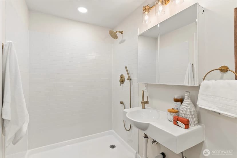 Property photo for 31446 28th Place Sw, Federal Way photo 17