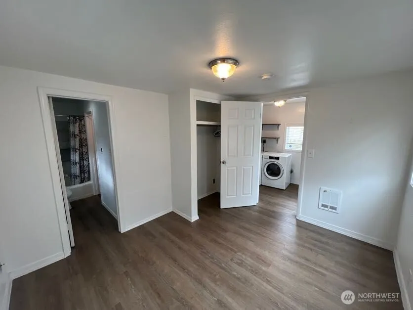 Property photo for 913 Charlotte Avenue W, Bremerton photo 4