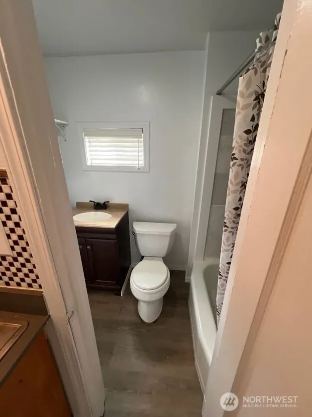 Property photo for 913 Charlotte Avenue W, Bremerton photo 10