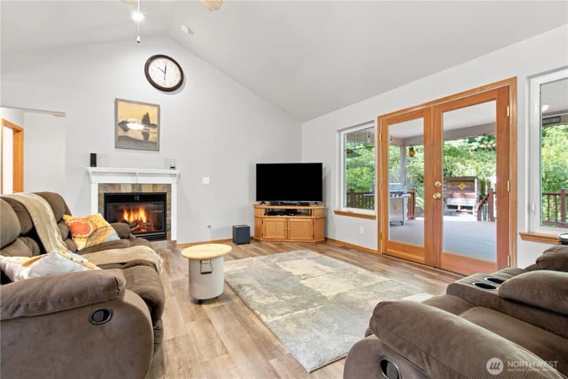 Property photo for 4782 Nw Grover Lane, Bremerton photo 6