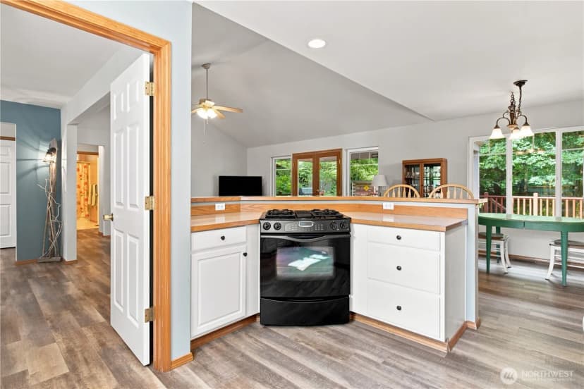 Property photo for 4782 Nw Grover Lane, Bremerton photo 11