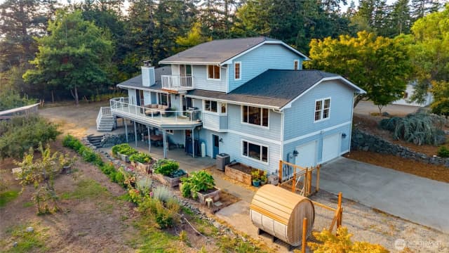 Property photo for 1407 Arnold Road, Oak Harbor