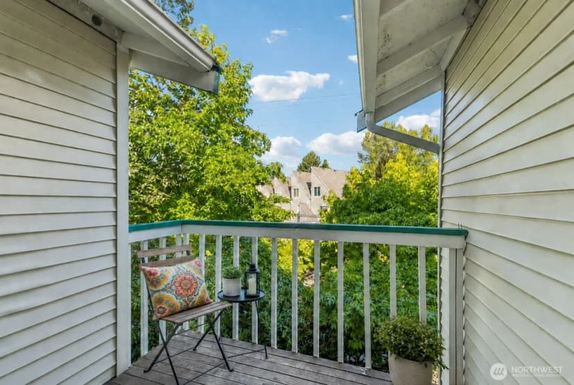 Property photo for 6835 Ne 153rd Place #a202, Kenmore photo 19