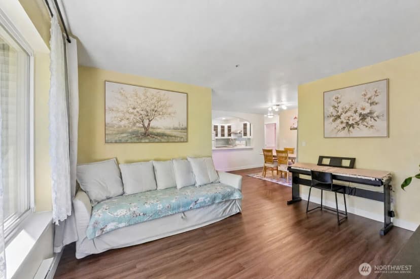 Property photo for 6835 Ne 153rd Place #a202, Kenmore photo 11