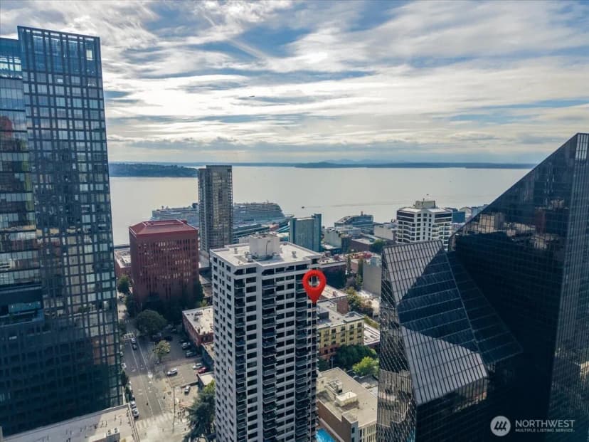 Property photo for 2100 3rd Avenue #2104, Seattle photo 15