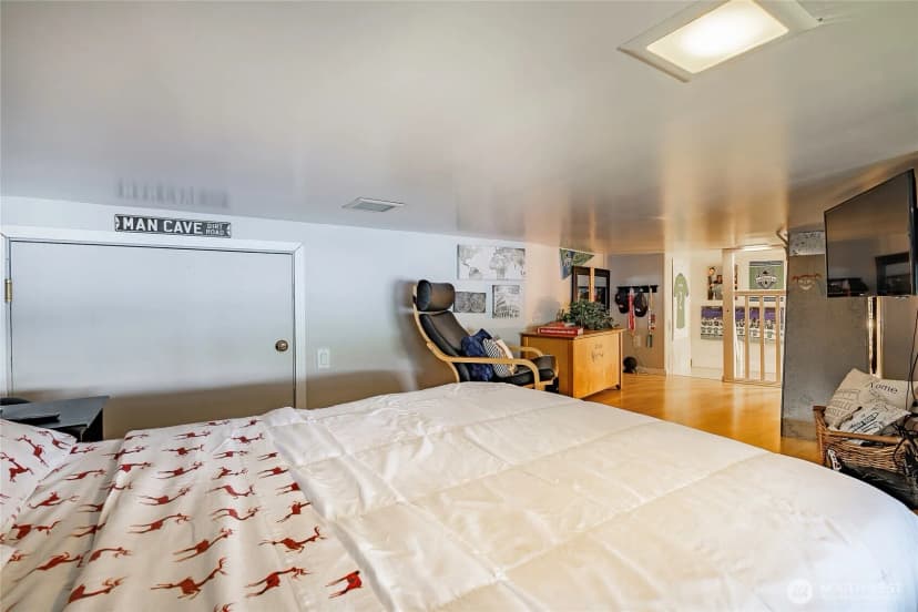 Property photo for 2460 Lake Whatcom Boulevard, Bellingham photo 35