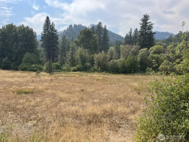 Property photo for 76 Hinthorne Lane, Leavenworth