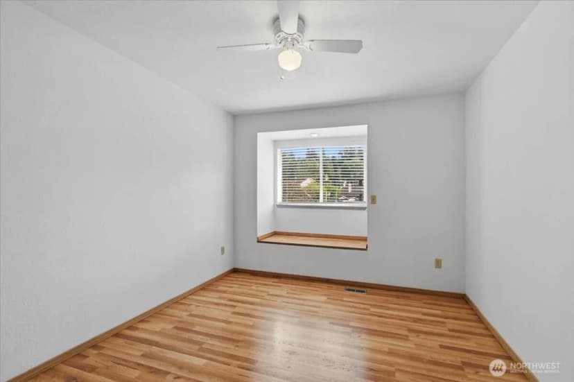 Property photo for 14016 Se 156th Court, Renton photo 19