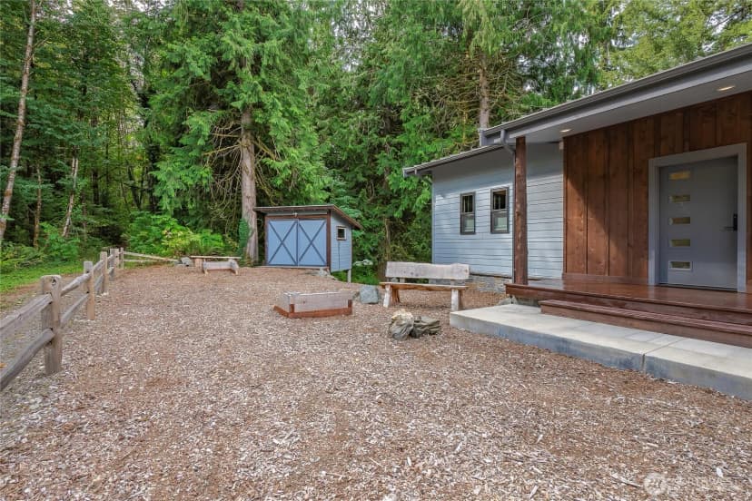 Property photo for 697 Axelson Road, Bellingham photo 32
