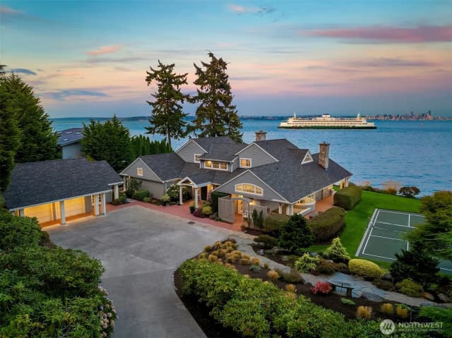 Property photo for 5216 Rockaway Beach Road Ne, Bainbridge Island
