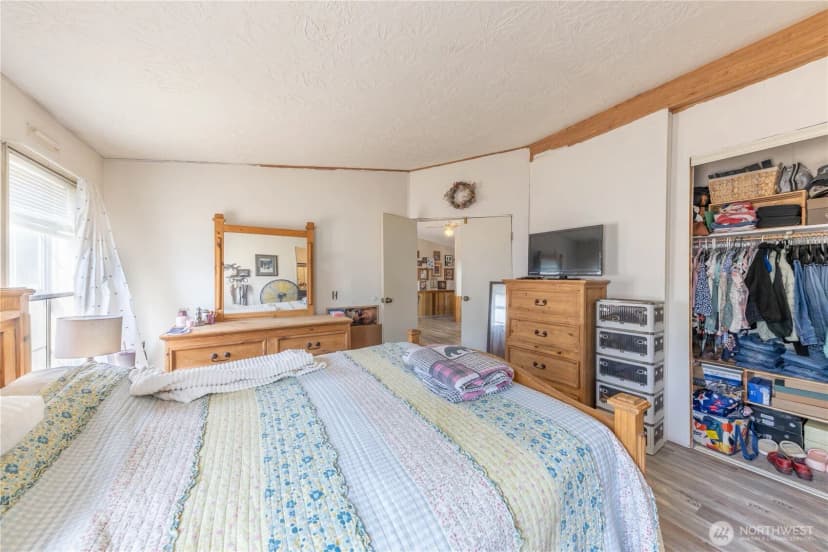Property photo for 37844 Schulze Rd, Concrete photo 16