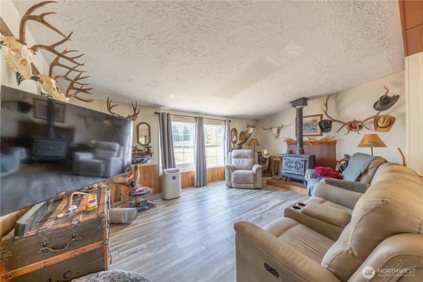 Property photo for 37844 Schulze Rd, Concrete photo 11