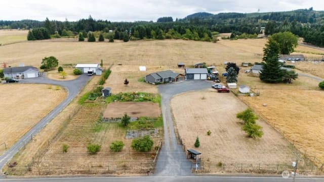 Property photo for 193 Schoolhouse Road, Winlock
