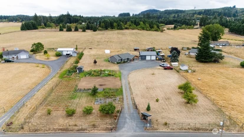 Property photo for 193 Schoolhouse Road, Winlock