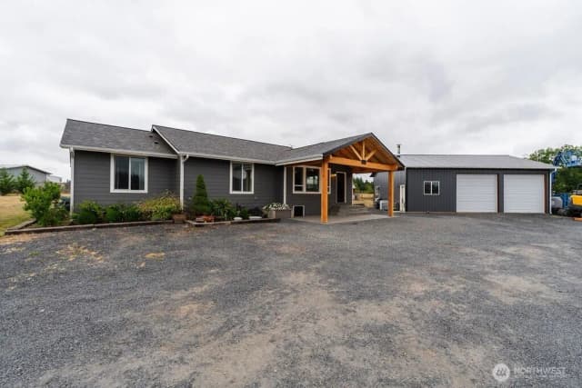 Property photo for 193 Schoolhouse Road, Winlock photo 3