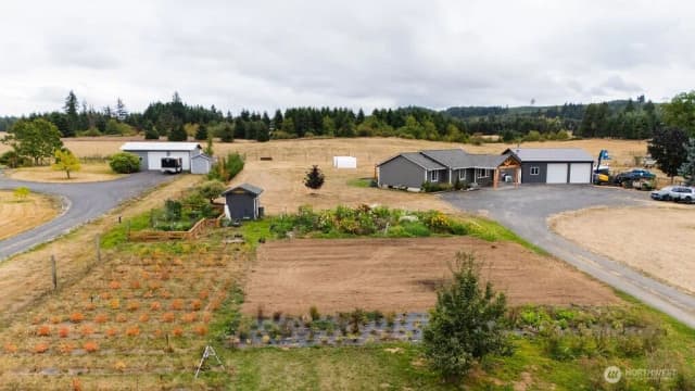 Property photo for 193 Schoolhouse Road, Winlock photo 4