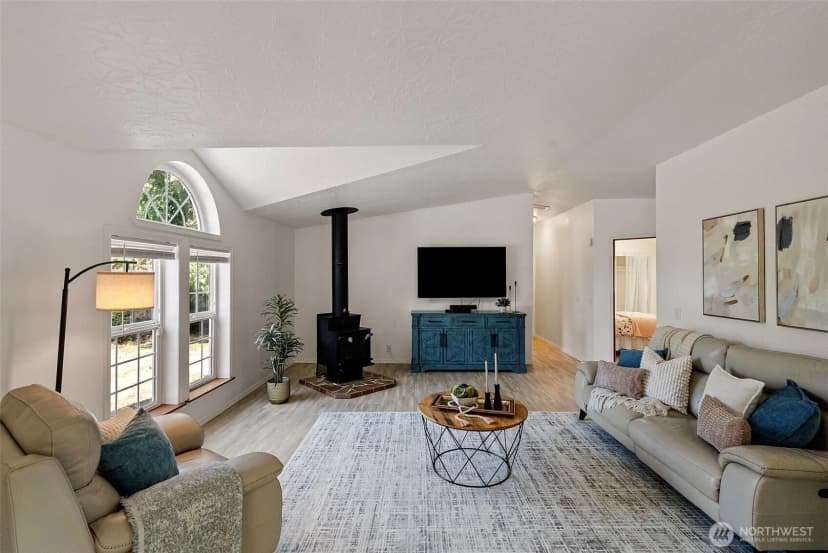 Property photo for 4862 Frender Lane Nw, Seabeck photo 4