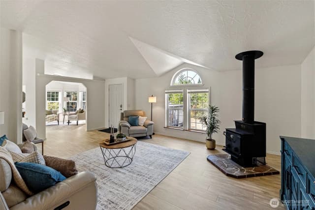 Property photo for 4862 Frender Lane Nw, Seabeck photo 5