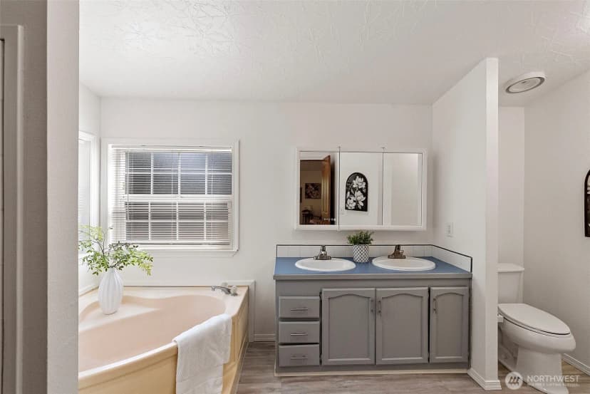 Property photo for 4862 Frender Lane Nw, Seabeck photo 19