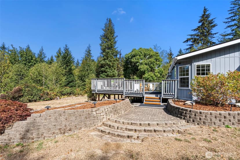 Property photo for 4862 Frender Lane Nw, Seabeck photo 2