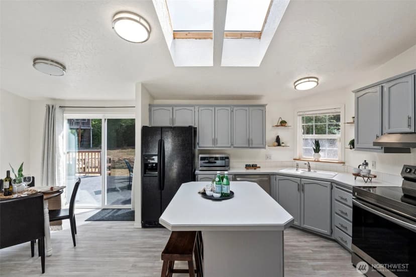 Property photo for 4862 Frender Lane Nw, Seabeck photo 10