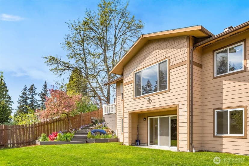 Property photo for 16204 Main Street, Bellevue photo 22
