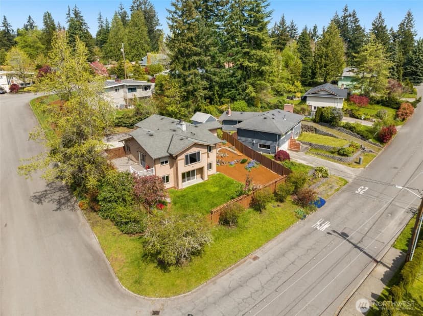 Property photo for 16204 Main Street, Bellevue photo 24