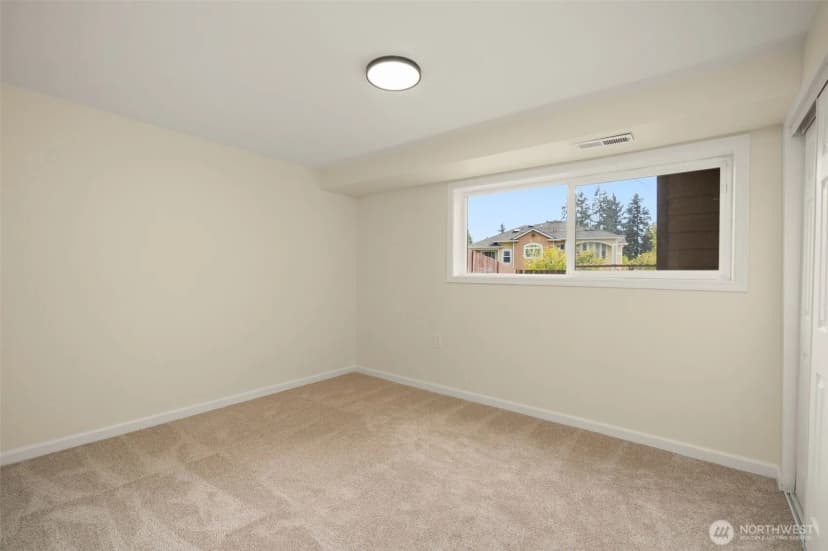 Property photo for 16204 Main Street, Bellevue photo 19
