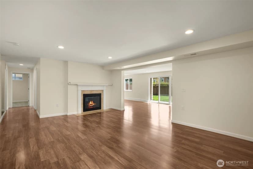 Property photo for 16204 Main Street, Bellevue photo 4