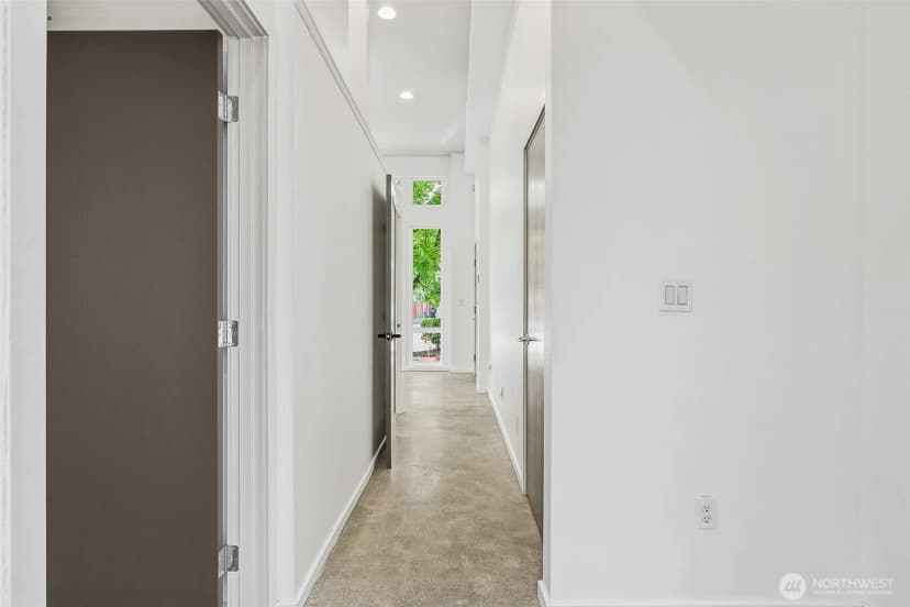 Property photo for 6704 15th Avenue Nw, Seattle photo 13