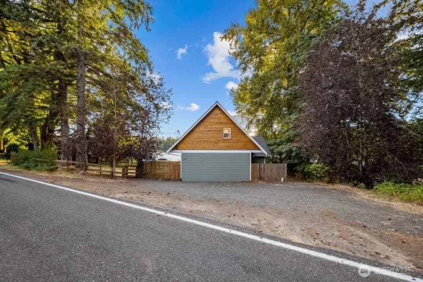 Property photo for 5680 Long Lake Road Se, Port Orchard photo 38