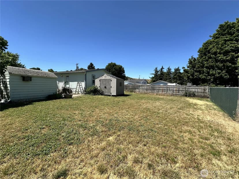 Property photo for 330 W 5th Street, Waitsburg photo 29