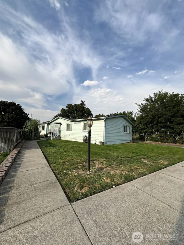 Property photo for 330 W 5th Street, Waitsburg