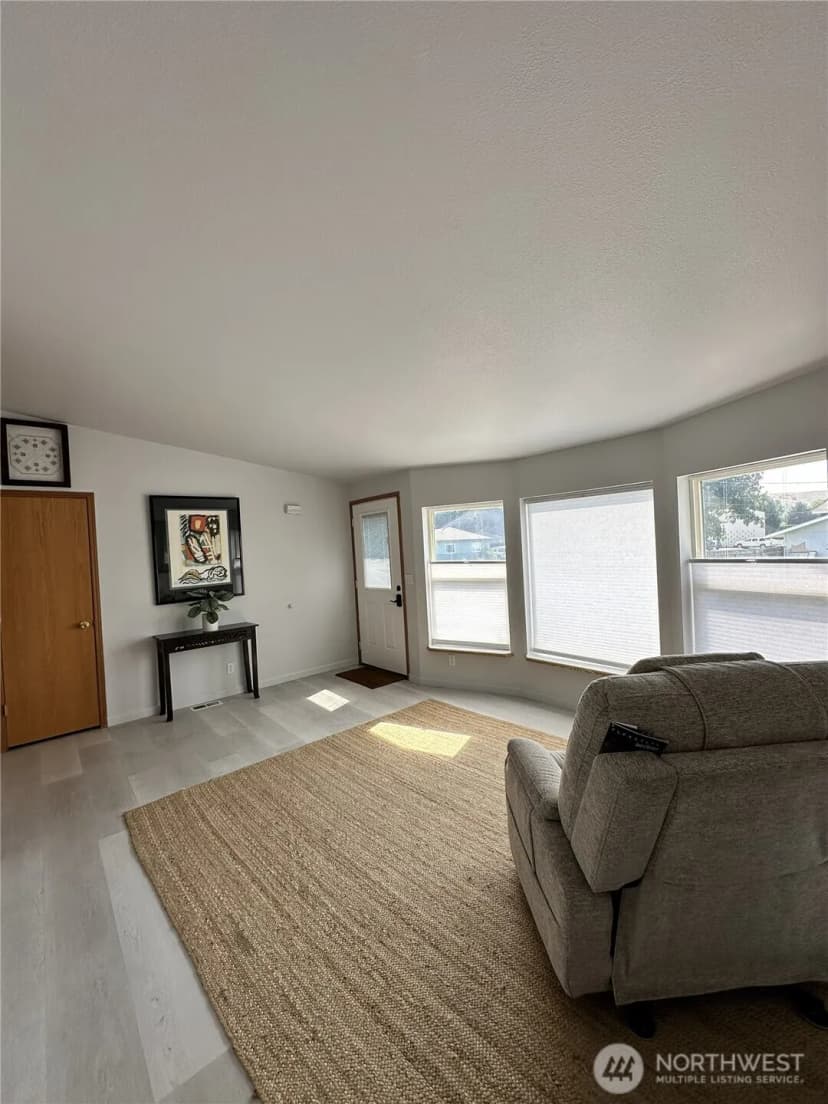 Property photo for 330 W 5th Street, Waitsburg photo 20