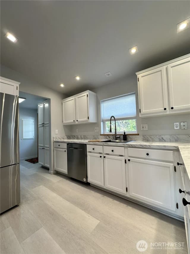 Property photo for 330 W 5th Street, Waitsburg photo 3