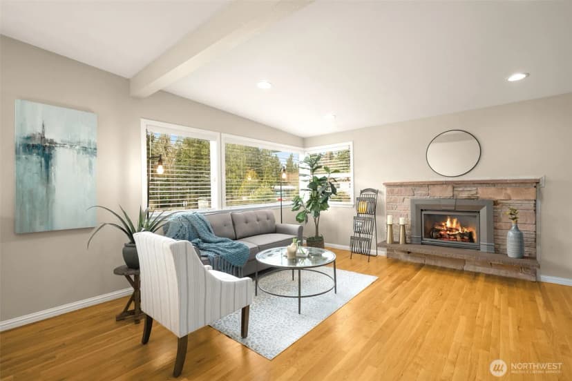 Property photo for 334 157th Avenue Ne, Bellevue photo 5